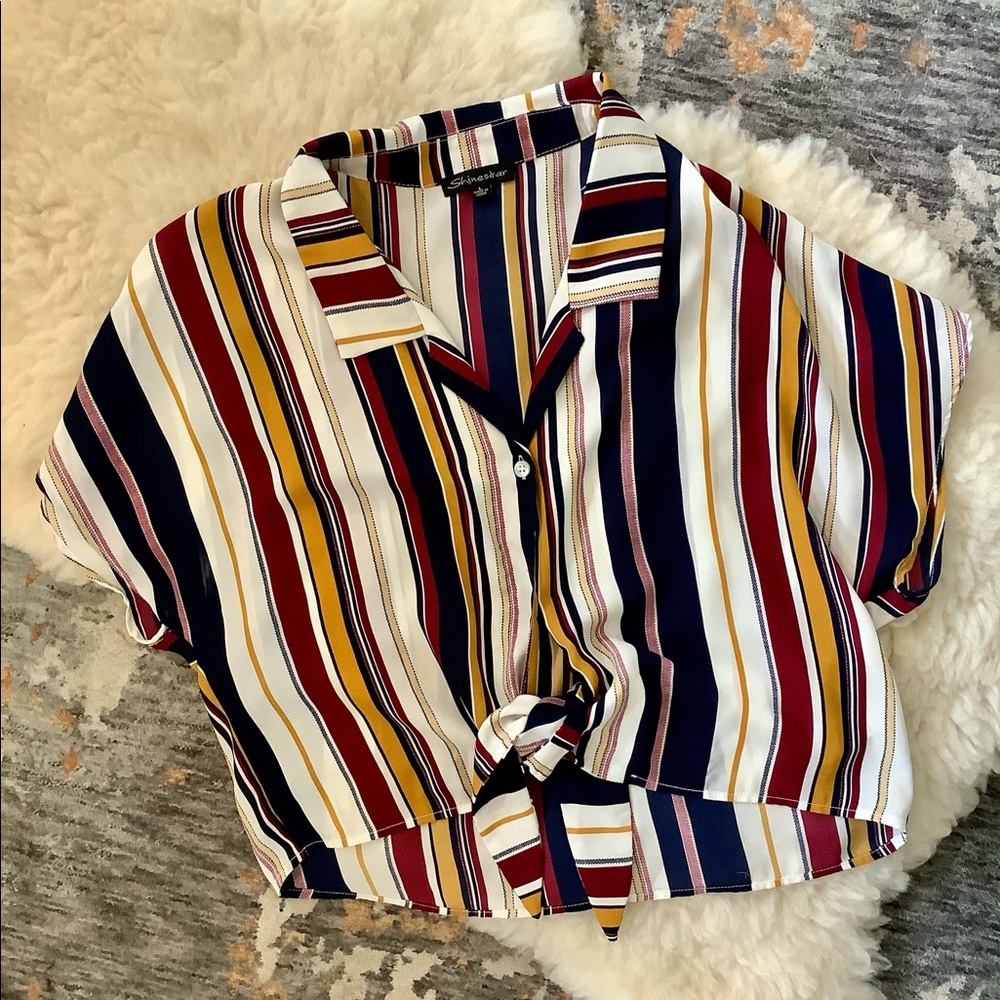 Tie-front button-up striped crop top